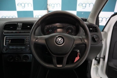 17144VWPoloVivo002-th.jpg