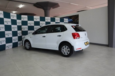17144VWPoloVivo005-th.jpg