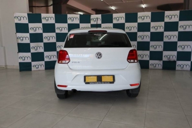 17144VWPoloVivo006-th.jpg