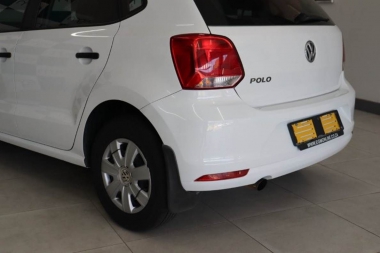 17144VWPoloVivo007-th.jpg
