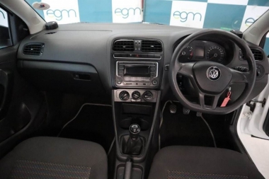 17144VWPoloVivo015-th.jpg