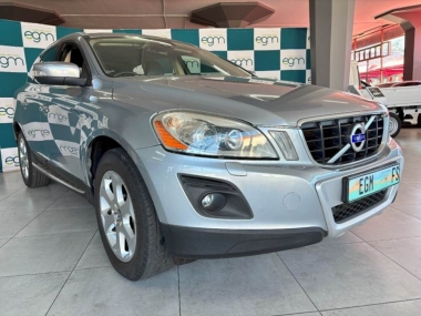 17328VolvoXC60003-th.jpg