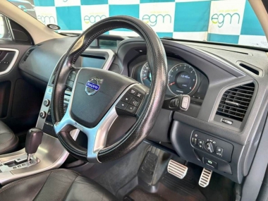 17328VolvoXC60010-th.jpg