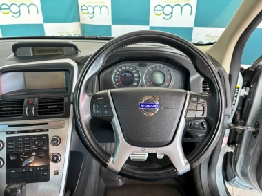 17328VolvoXC60011-th.jpg