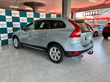 17328VolvoXC60024-th.jpg