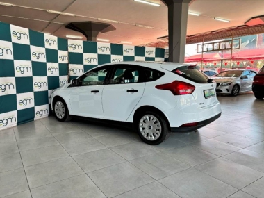 17371FordFocusEcoBoost014-th.jpg