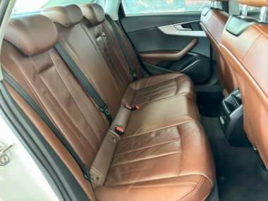 17378AudiA4007-th.jpg