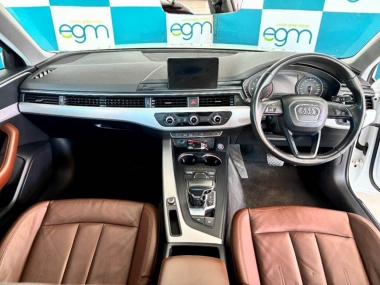 17378AudiA4009-th.jpg