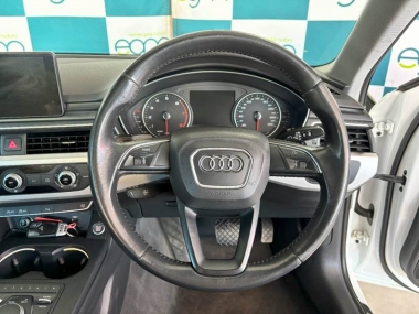 17378AudiA4011-th.jpg