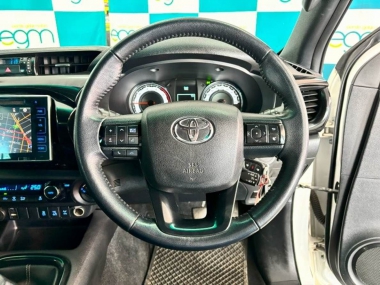 CONSToyotaHilux010-1-th.jpg