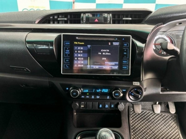 CONSToyotaHilux011-1-th.jpg