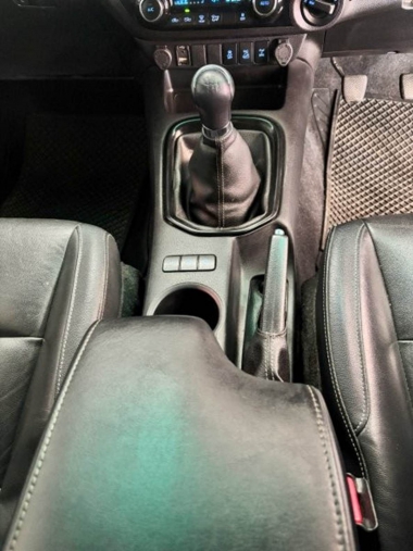 CONSToyotaHilux012-1-th.jpg