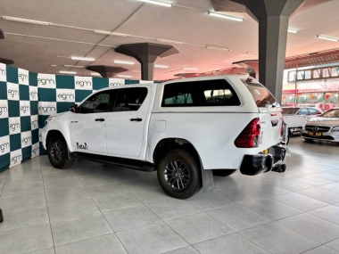 CONSToyotaHilux015-1-th.jpg