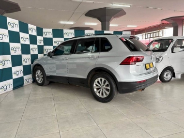 CONSVWTiguan015-th.jpg